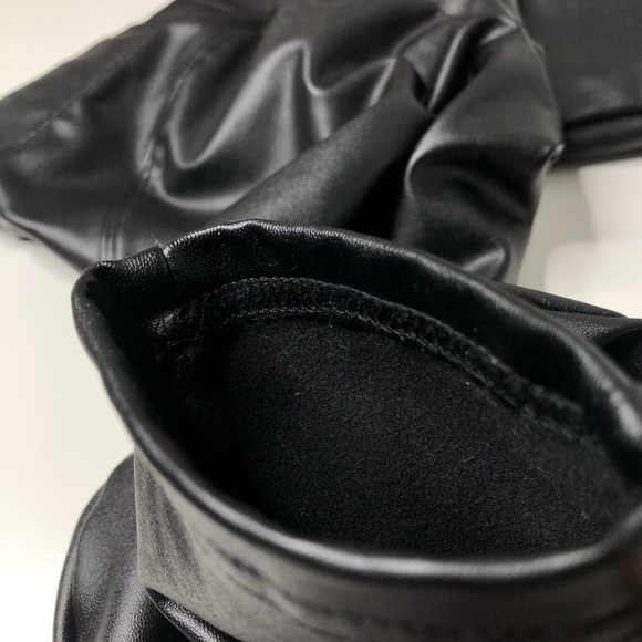 Black Faux Leather Mid-Rise Legging Size Small - Picture 5 of 11